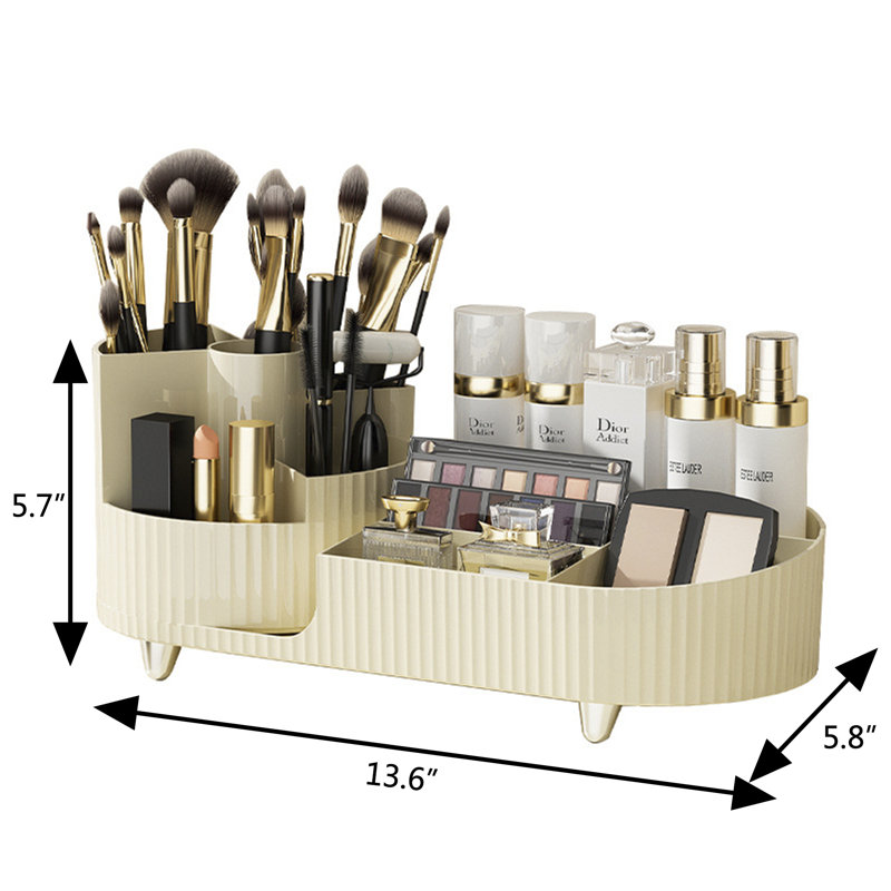 Dior makeup offers brush holder